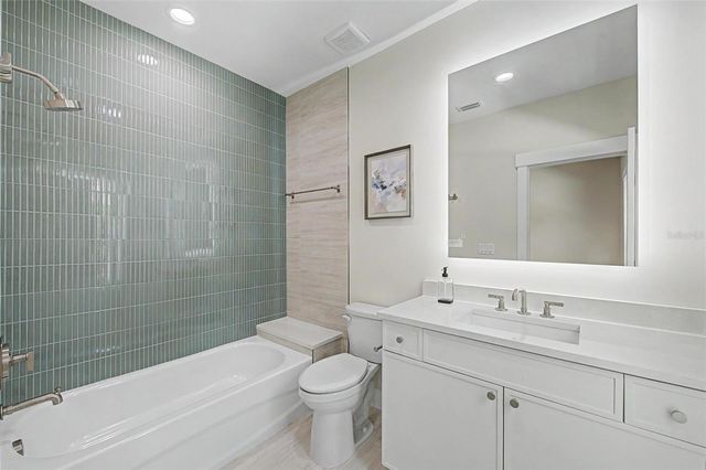 110 S ARRAWANA AVENUE 1, Tampa, FL 33609