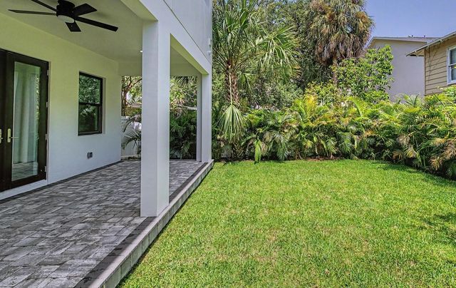 110 S ARRAWANA AVENUE 1, Tampa, FL 33609