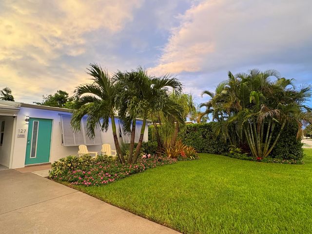 127 SW 10th Avenue, Boynton Beach, FL 33435