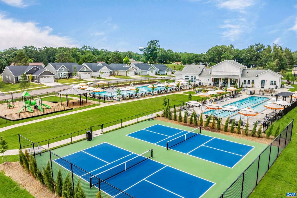 Image 27 of property listing at 131 WHITE SANDS BLVD, Barboursville, VA 22923