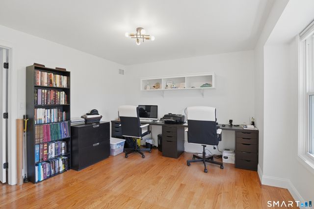 17 Melody Lane, East Hartford, CT 06118