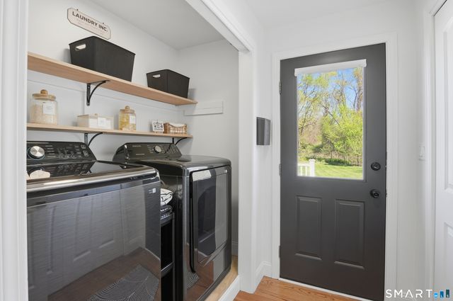 17 Melody Lane, East Hartford, CT 06118