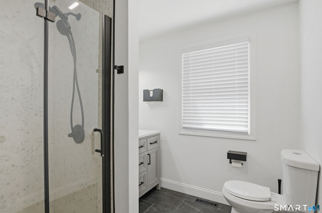 17 Melody Lane, East Hartford, CT 06118