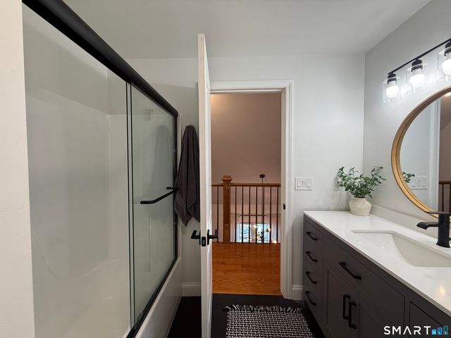 17 Melody Lane, East Hartford, CT 06118