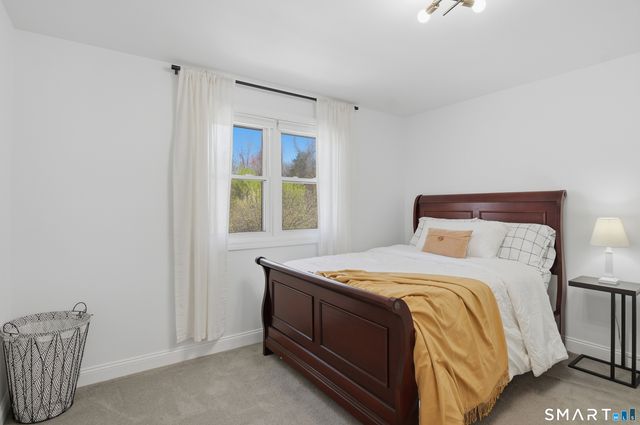 17 Melody Lane, East Hartford, CT 06118