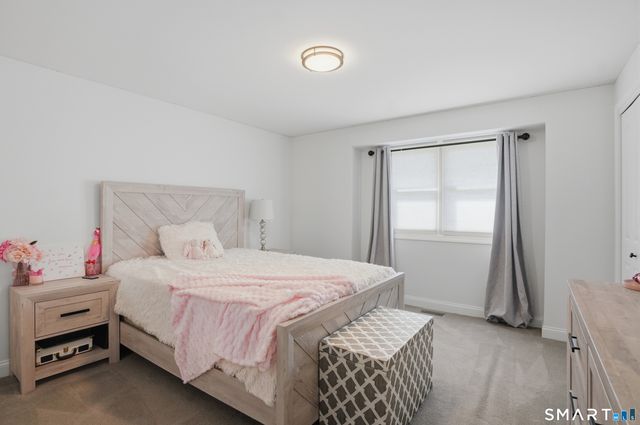 17 Melody Lane, East Hartford, CT 06118