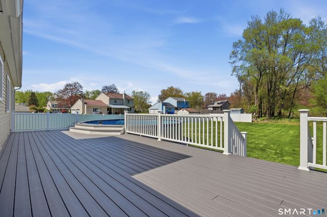 17 Melody Lane, East Hartford, CT 06118