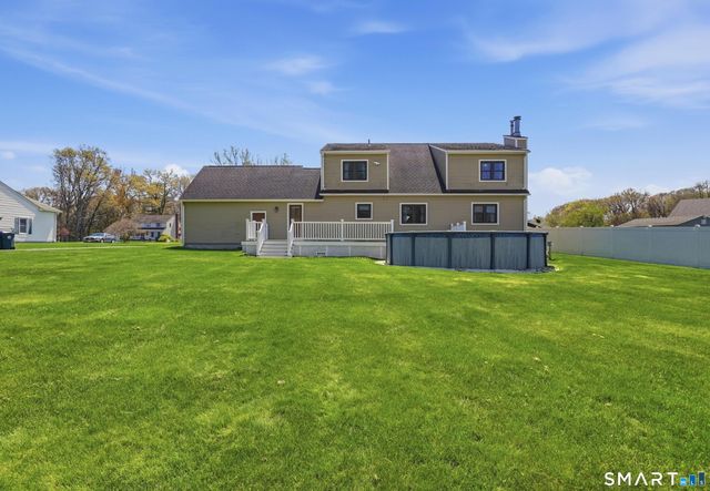 17 Melody Lane, East Hartford, CT 06118