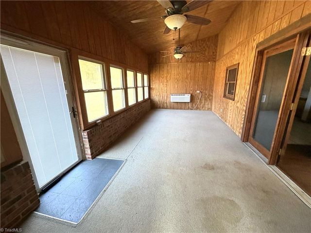 3065 Greenhouse Road, Winston-salem, NC 27127