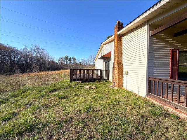 3065 Greenhouse Road, Winston-salem, NC 27127