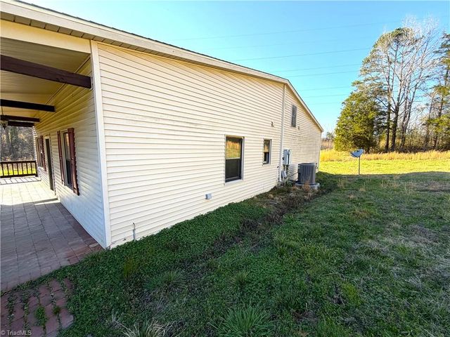 3065 Greenhouse Road, Winston-salem, NC 27127