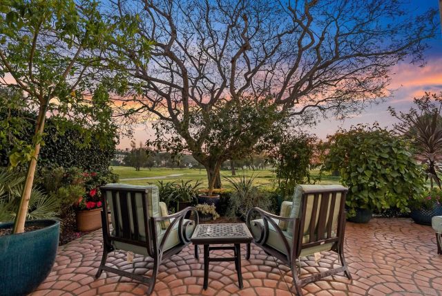 7437 Avenida De Palais, Carlsbad, CA 92009