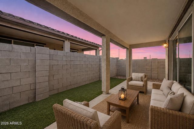 16664 W JENAN Drive, Surprise, AZ 85388