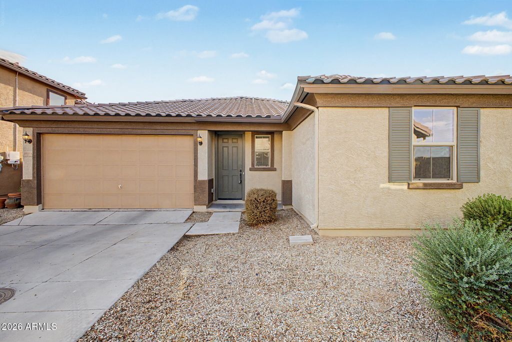 16664 W JENAN Drive, Surprise, AZ 85388 — photo 2