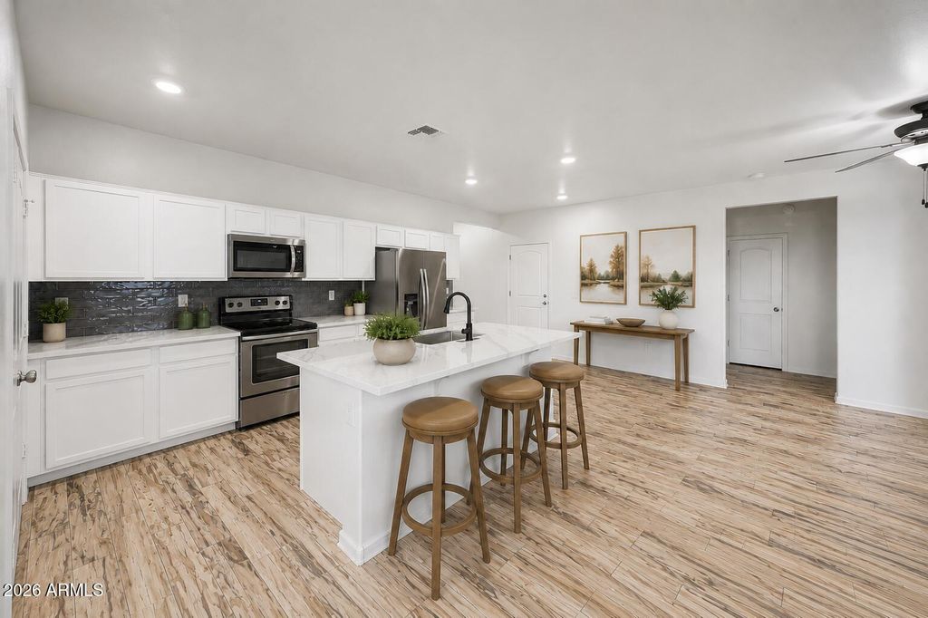 16664 W JENAN Drive, Surprise, AZ 85388 — photo 5