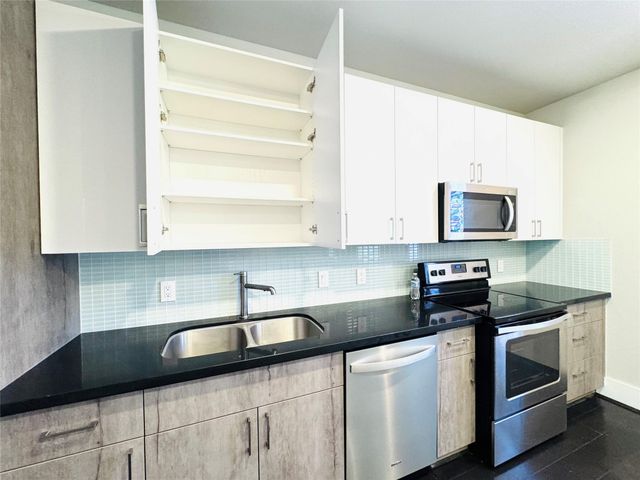 2401 Crawford Street B205, Houston, TX 77004