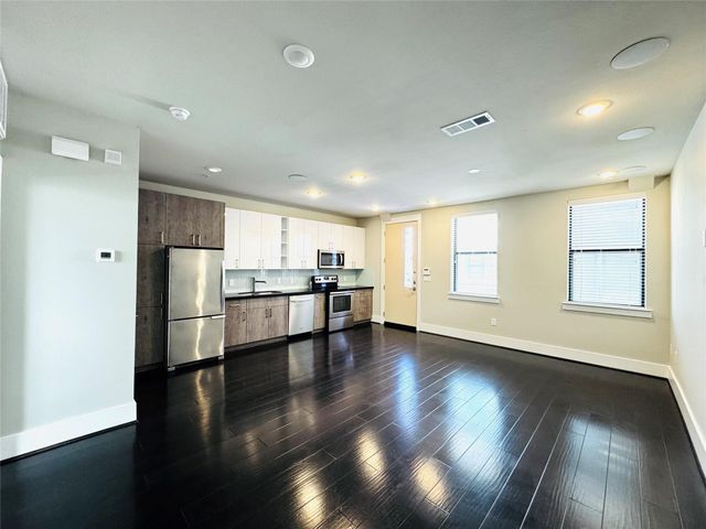 2401 Crawford Street B205, Houston, TX 77004