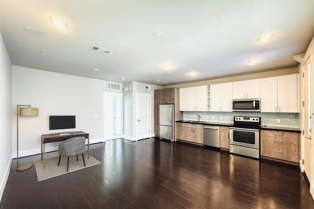 2401 Crawford Street B205, Houston, TX 77004