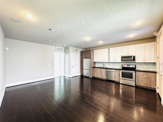 2401 Crawford Street B205, Houston, TX 77004