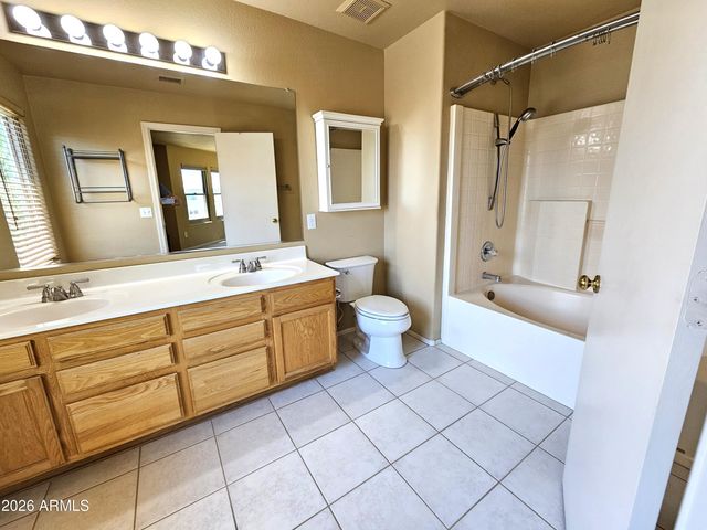 4135 E PINTO Lane, Phoenix, AZ 85050