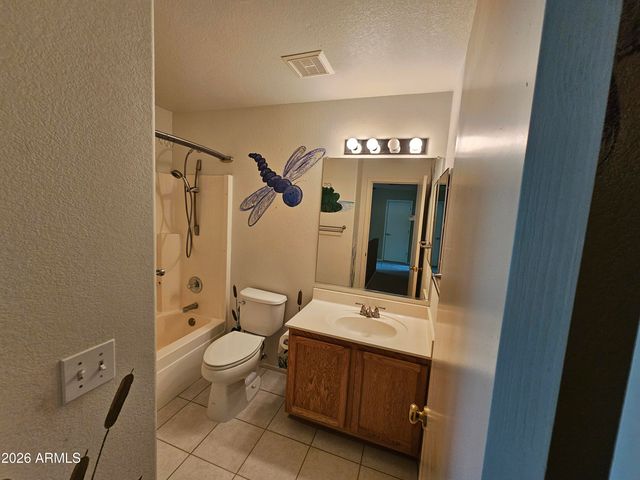 4135 E PINTO Lane, Phoenix, AZ 85050