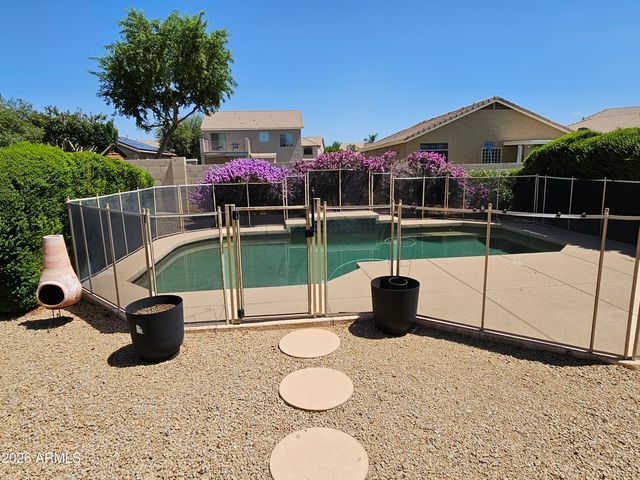 4135 E PINTO Lane, Phoenix, AZ 85050