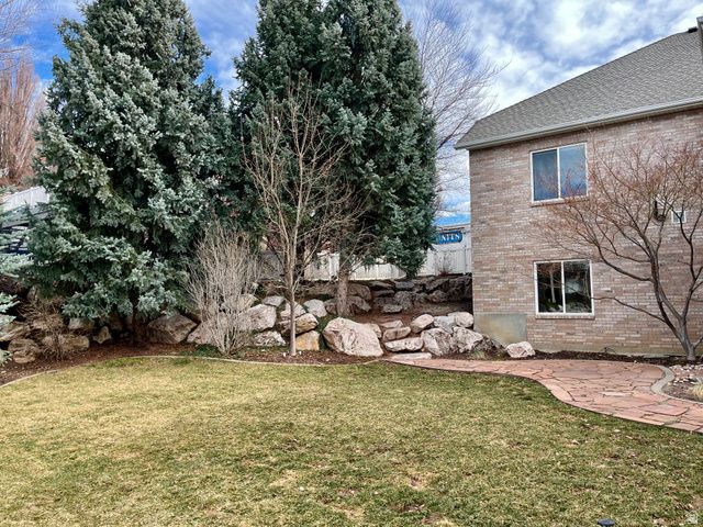 1644 E WASATCH DR, Ogden, UT 84403
