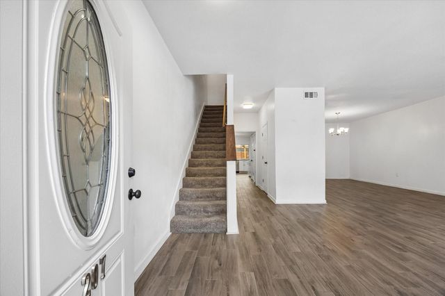 840 Threadneedle Street 207, Houston, TX 77079