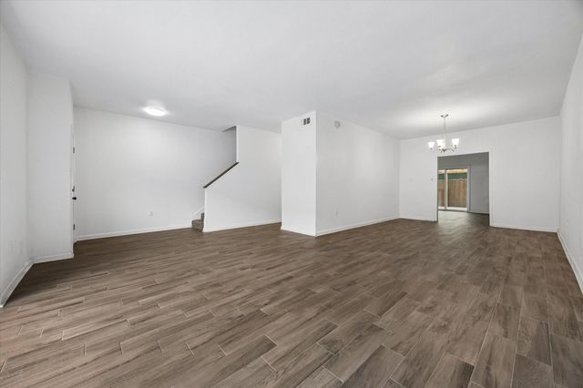840 Threadneedle Street 207, Houston, TX 77079