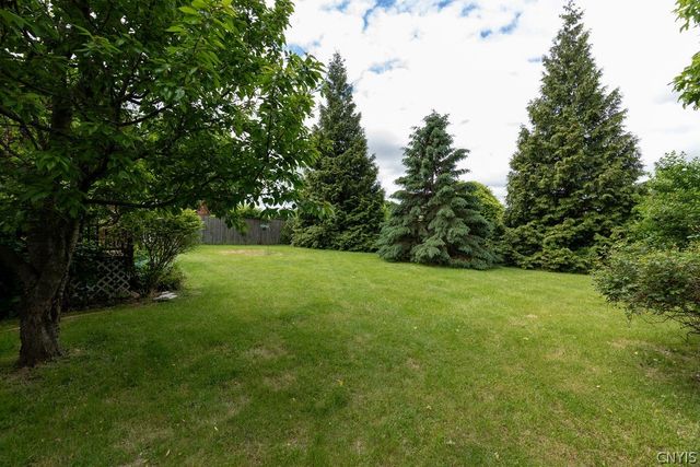 317 Vanida Drive, Camillus, NY 13031