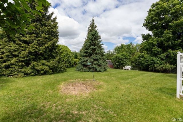 317 Vanida Drive, Camillus, NY 13031