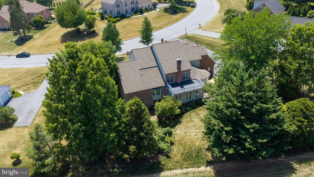 6 HIGHLAND DR, Palmyra, PA 17078