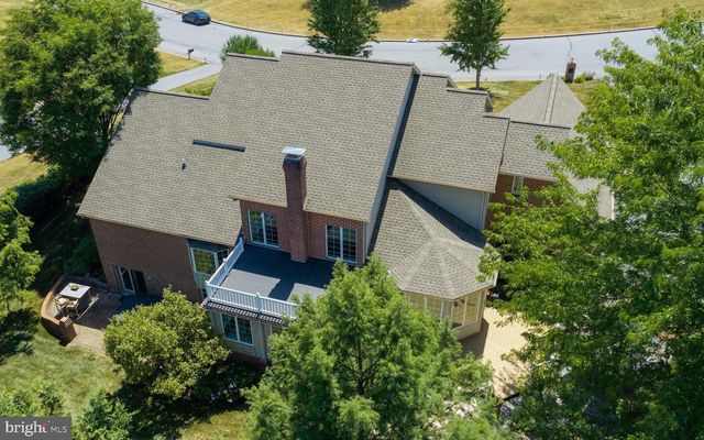 6 HIGHLAND DR, Palmyra, PA 17078
