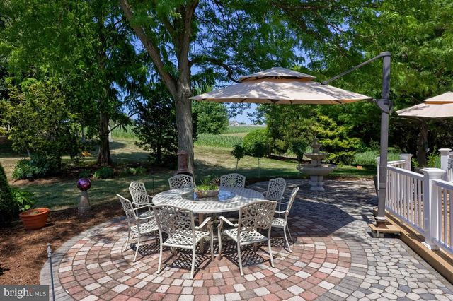 6 HIGHLAND DR, Palmyra, PA 17078