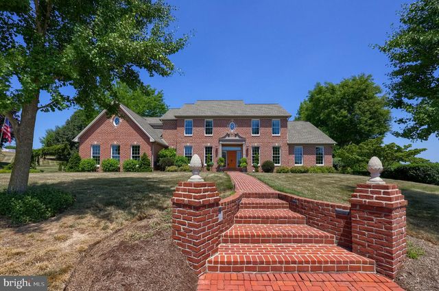 6 HIGHLAND DR, Palmyra, PA 17078