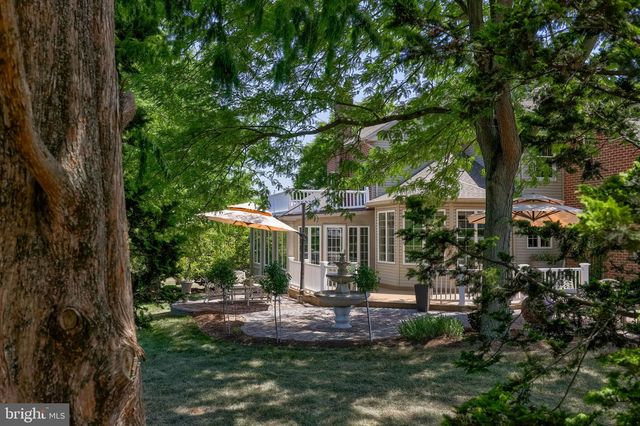 6 HIGHLAND DR, Palmyra, PA 17078