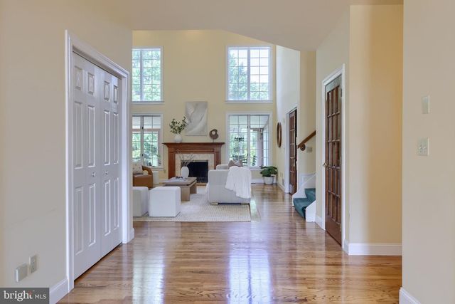 6 HIGHLAND DR, Palmyra, PA 17078