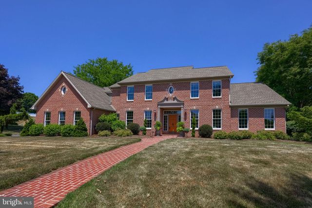 6 HIGHLAND DR, Palmyra, PA 17078