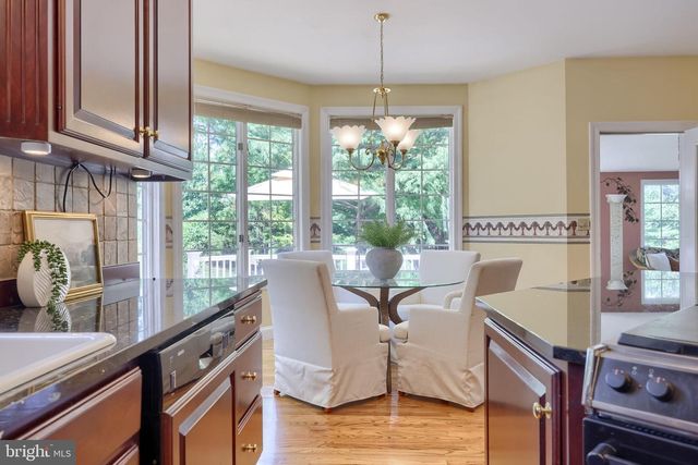 6 HIGHLAND DR, Palmyra, PA 17078
