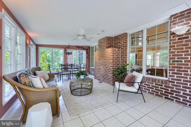 6 HIGHLAND DR, Palmyra, PA 17078