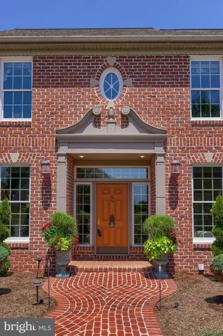 6 HIGHLAND DR, Palmyra, PA 17078
