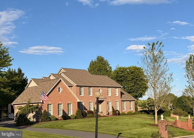 6 HIGHLAND DR, Palmyra, PA 17078