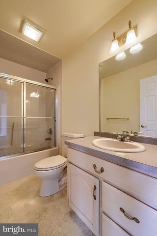 6 HIGHLAND DR, Palmyra, PA 17078