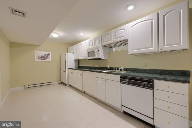 6 HIGHLAND DR, Palmyra, PA 17078