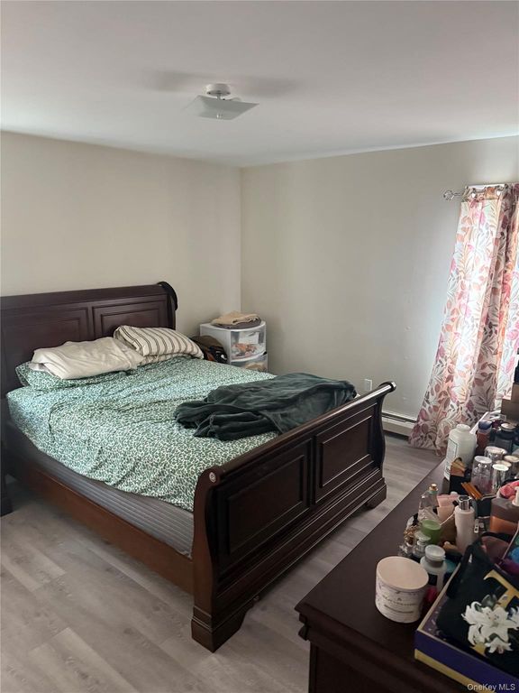 20 Quail Run, Hempstead, NY 11758