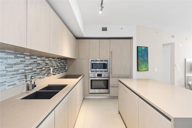 4111 S Ocean Dr 2209, Hollywood, FL 33019