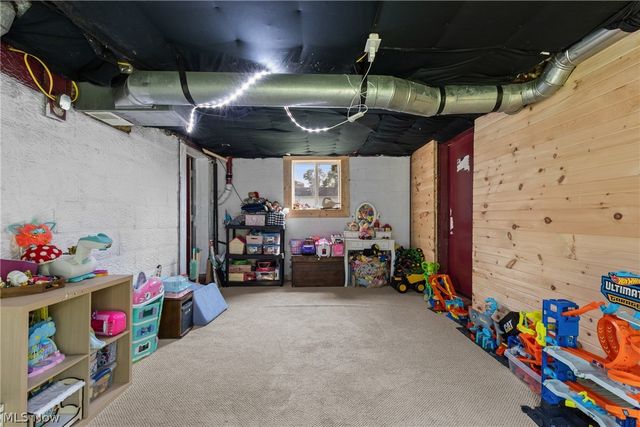 67662 Broadway Avenue, Bridgeport, OH 43912