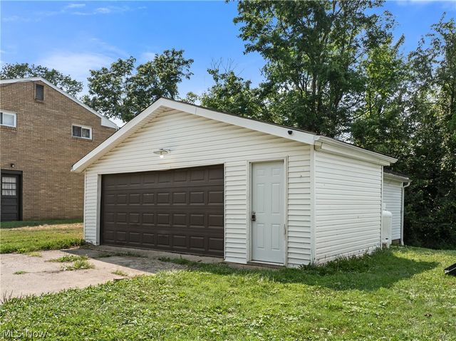 67662 Broadway Avenue, Bridgeport, OH 43912