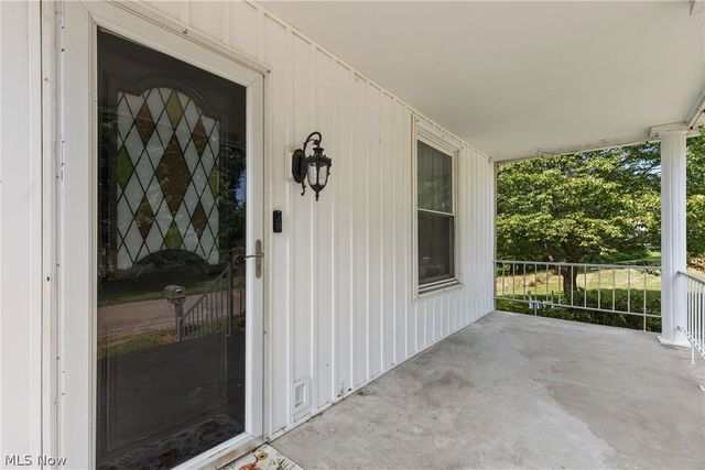 67662 Broadway Avenue, Bridgeport, OH 43912