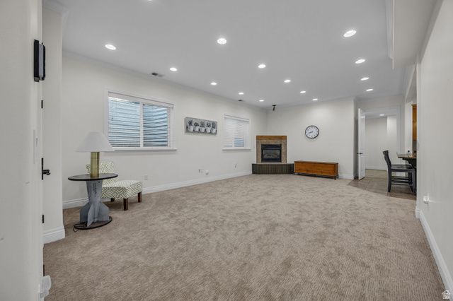 1911 E DEERE VALLEY DR, Layton, UT 84040